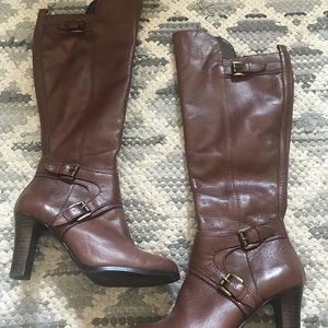 Guess brown leather heeled boots